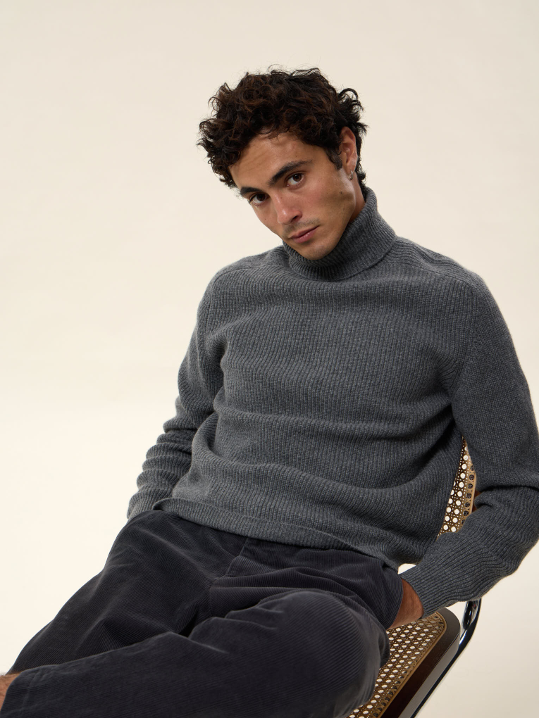Cashmere Sweater Oscar