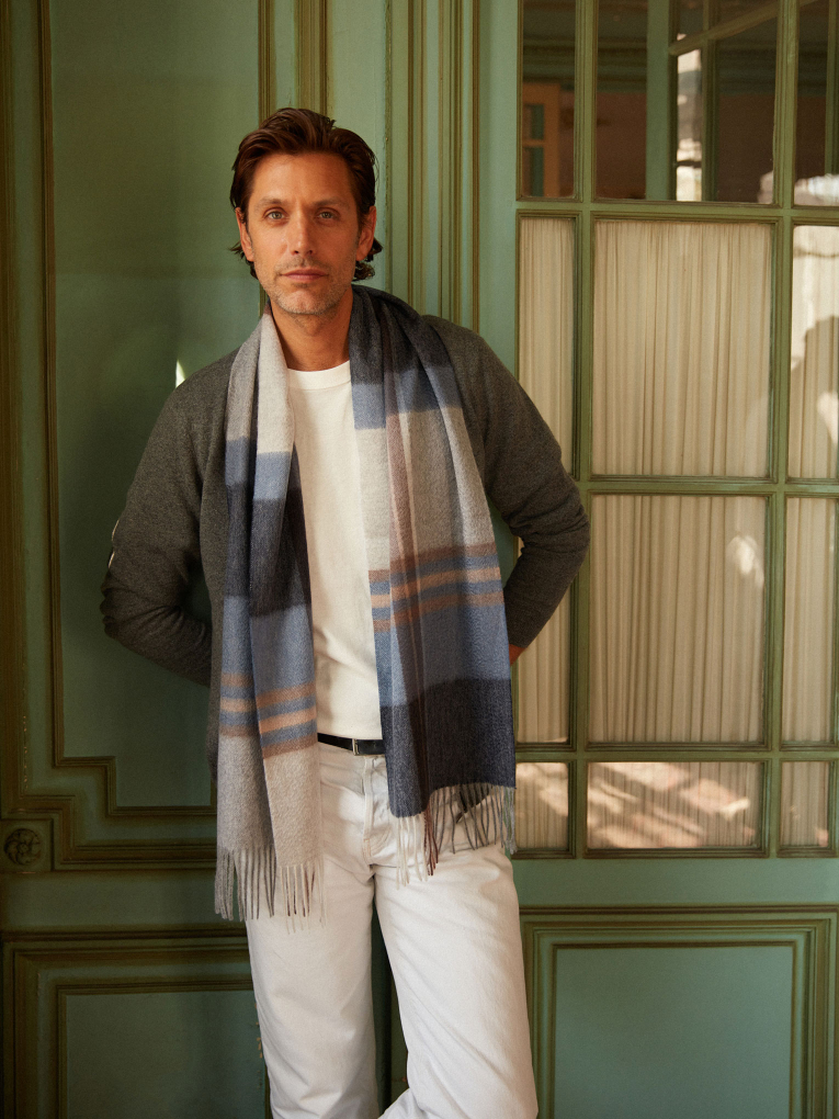 Cashmere scarf Pio