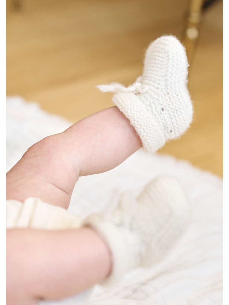 Chaussons de naissance en cachemire blanc pour bébé - Omi