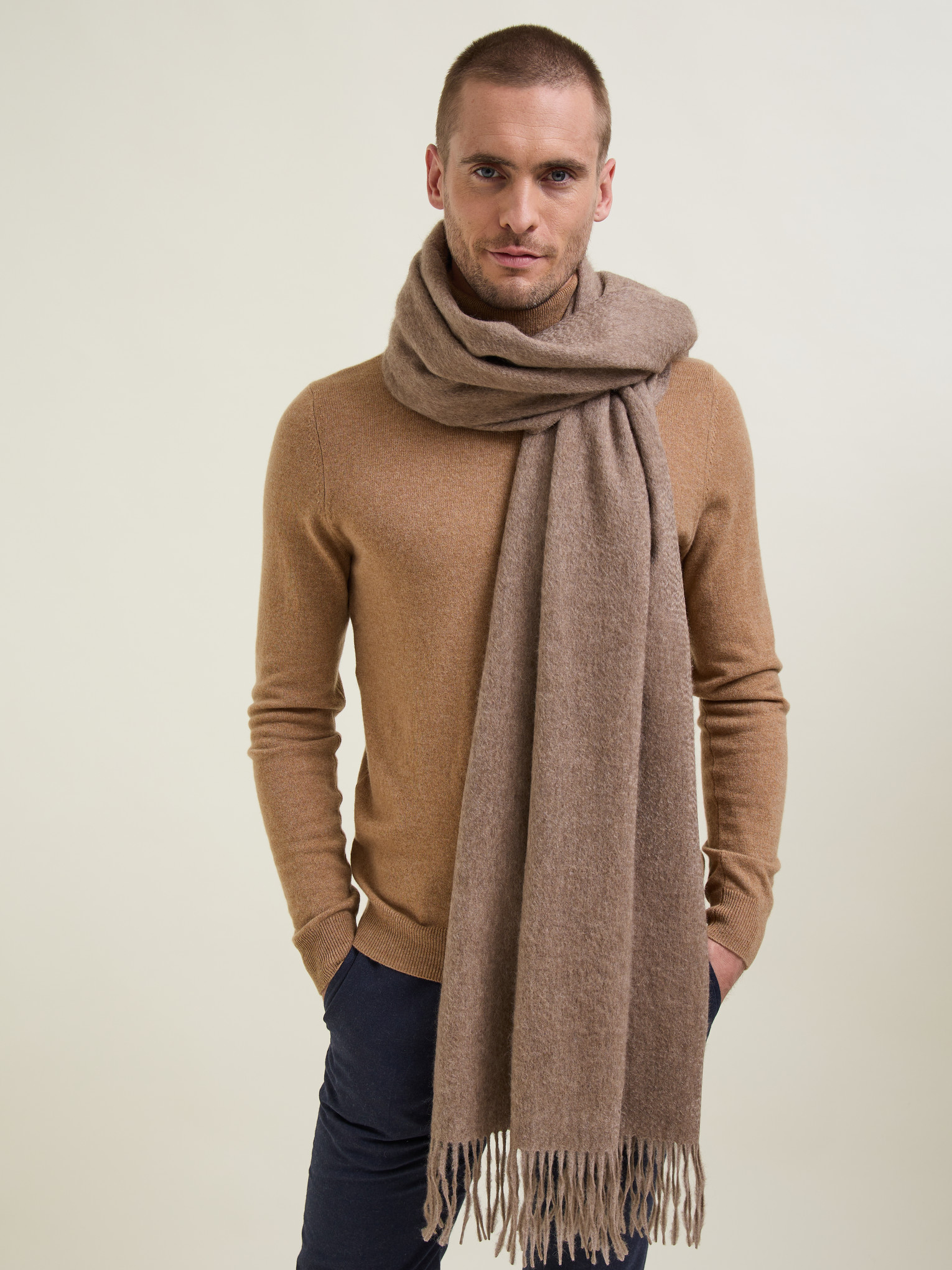 Grande écharpe beige écrue unie en laine - Mode ethnique