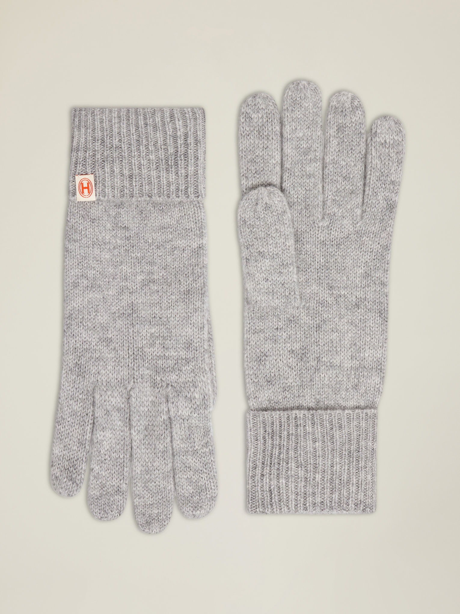 Beeli - 100% cashmere pearl grey gloves | Hircus Cashmere